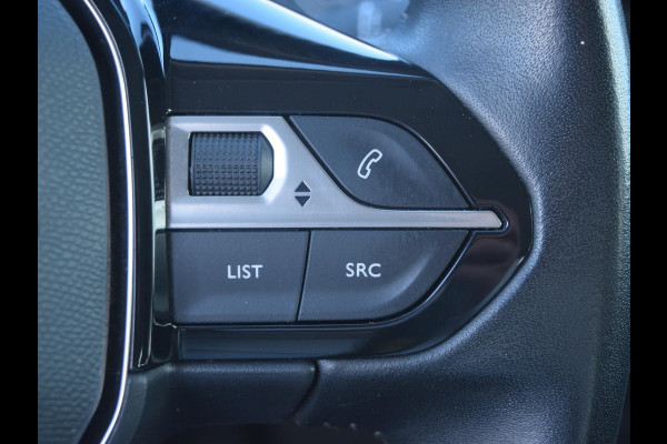 Peugeot e-2008 EV Active 50 kWh | SOH 91.7% | CLIMATE CONTROL | PARKEERSENSOREN MET CAMRERA | CRUISE CONTROL |
