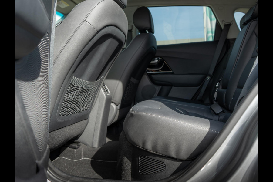 Kia Niro 1.6 GDi Hybrid ExecutiveLine Dealeronderhouden |  | Stoelverwarming + koeling| JBL| LED | Elektrische stoel + geheugen