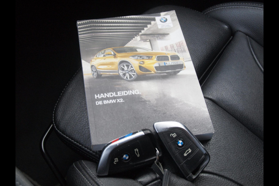 BMW X2 sDrive18i High Executive | M-pakket | Camera | Head-Up Display | Navi | Afneembare Trekhaak | NL-Auto |