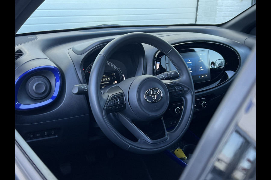 Toyota Aygo X 1.0 VVT-i MT Pulse | Navi | PDC | Camera | DAB | Stoelverwarming