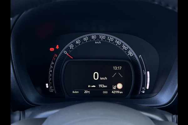 Toyota Aygo X 1.0 VVT-i MT Pulse | Navi | PDC | Camera | DAB | Stoelverwarming
