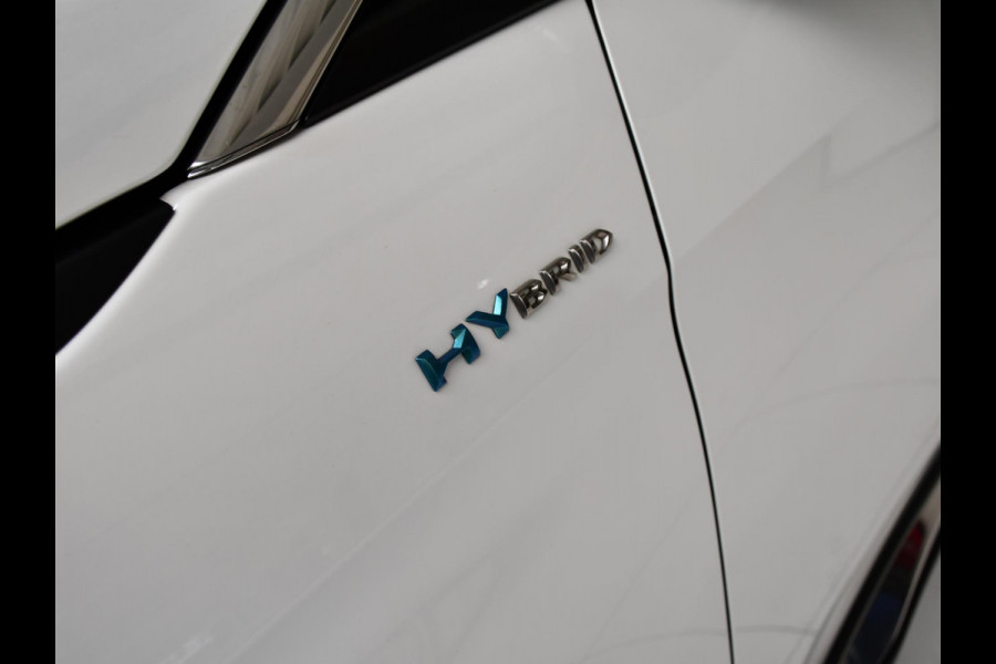 Peugeot 3008 1.6 HYbrid 225 GT | SOH 88.5%  | Alcantara | Stoelverwarming | Elektrisch bedienbare achterklep | Navigatie | Keyless Entry + Start