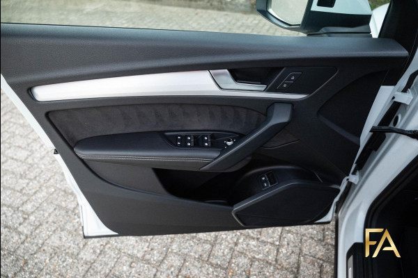 Audi Q5 Sportback 55 TFSI e S edition Luchtvering|21Inch|Sline|Sfeerverlichting