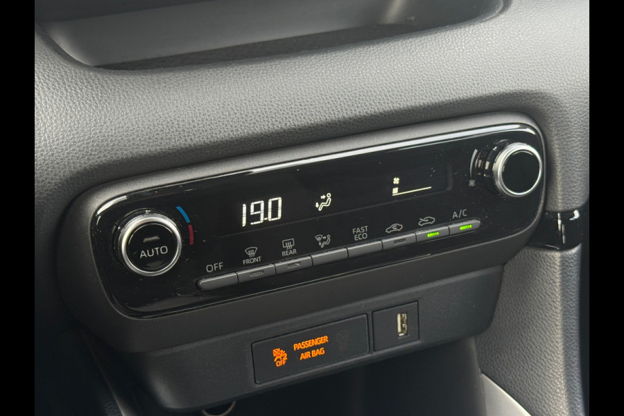Toyota Yaris 1.5 Hybrid First Edition Navi|Carplay|Camera