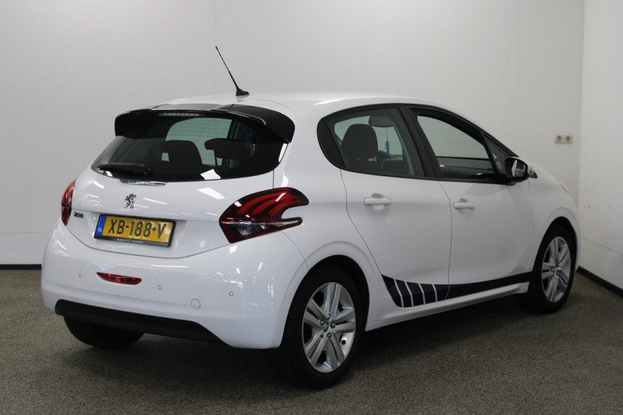Peugeot 208 1.2 PureTech Signature