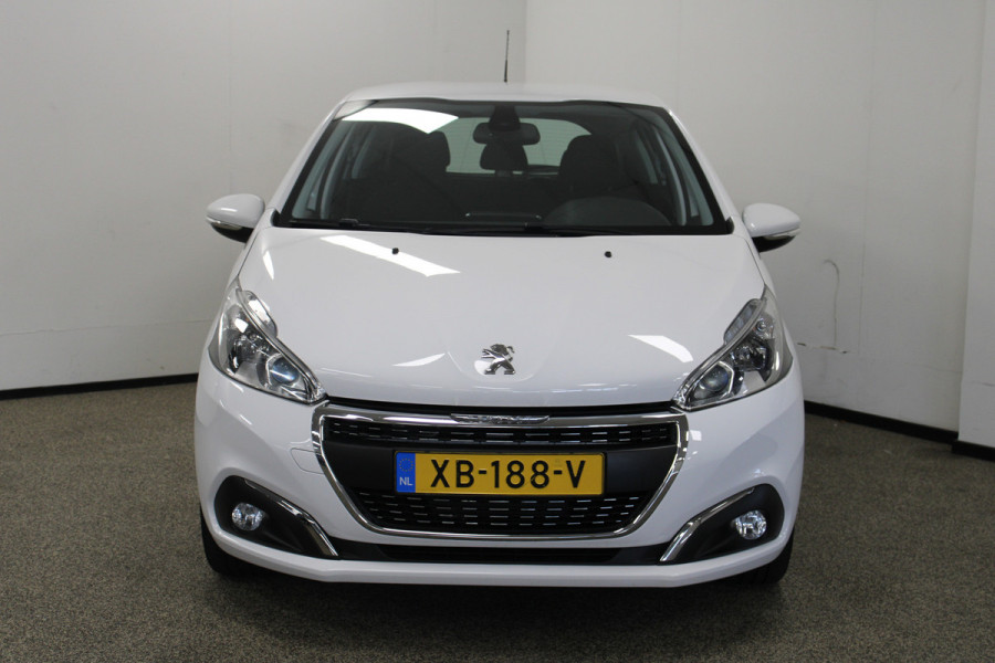 Peugeot 208 1.2 PureTech Signature