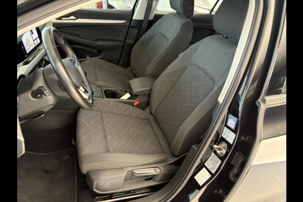 Volkswagen Golf 1.0 TSI Life Airco - Apple carplay - Parkeersensoren - Navigatie - Draadloze telefoonlader - Licht metalen velgen 16 inch - Keyless start - Led verlichting - Radio - Bluetooth - Cruise control - Centrale vergrendeling met afstandsbediening - Start/stop systeem - Stuur leder - Stuur multifunctioneel