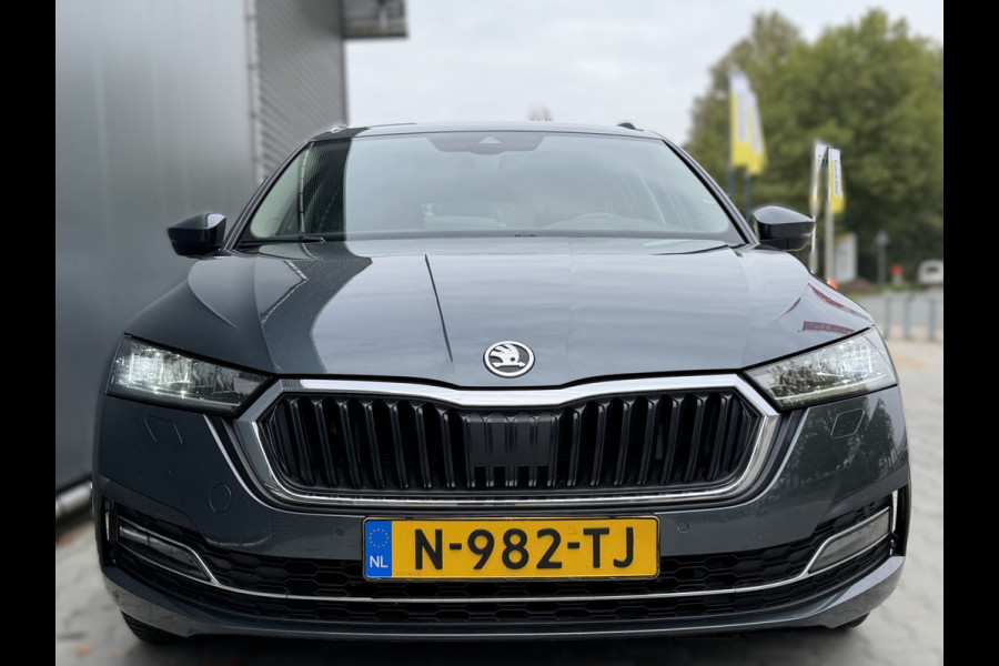 Škoda Octavia Combi BWJ 2021 | 1.5TSI 150PK Business Ed AUTOMAAT | TREKHAAK | CLIMA | NAVI | STOELVERW | PDC 2x | CRUISE | CAMERA | PRIVACY GLASS