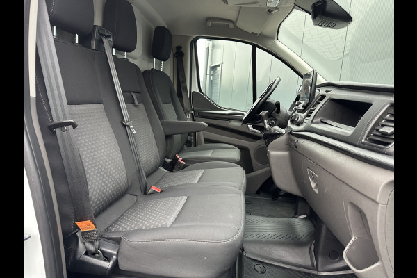 Ford Transit Custom 2.0 TDCI / L2H1 / 1e EIG. / CAMERA / CARPLAY / AIRCO / CRUISE / VOORRUITVERW / 3 ZITS / PDC / 2.800 KG AHG