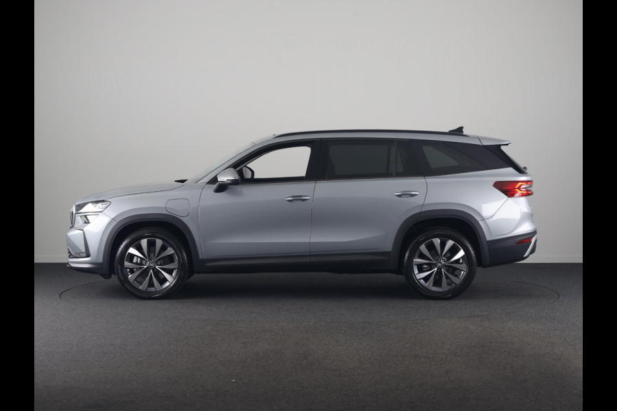 Škoda Kodiaq 1.5 TSI PHEV Business Edition Plus 204pk 6 versn. DSG | Trekhaak | Dynamic Chasis Control | Panorama Dak | Light & View Pakket | Sunset | Velgen: 19" lichtmetalen velgen Lefka aero, zilver