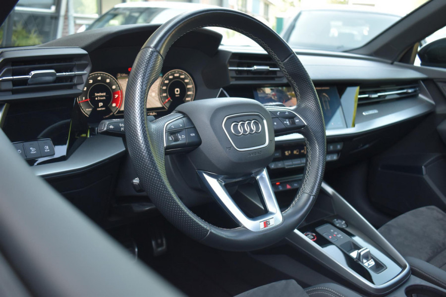 Audi S3 Sportback 2.0 TFSI quattro Pano Massage Keyless Lane Acc Camera