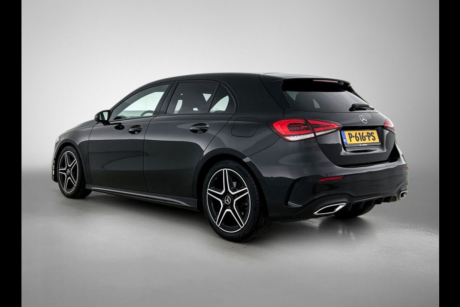 Mercedes-Benz A-Klasse 180 Business Solution AMG | AMG-Line In en Exterieur | Sfeerverlichting | Navigatie | Achteruitrijcamera | Inclusief 24 maanden MB Certified garantie voor Europa.