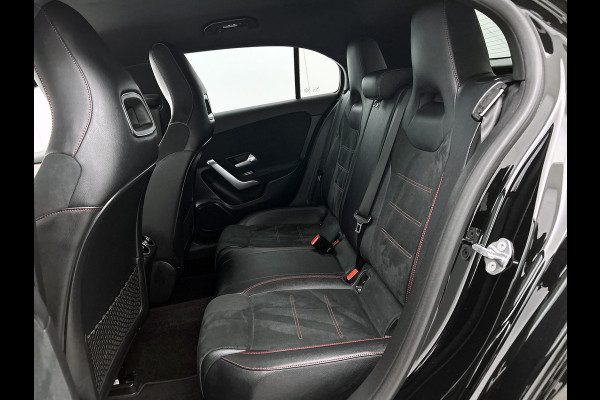 Mercedes-Benz A-Klasse 180 Business Solution AMG | AMG-Line In en Exterieur | Sfeerverlichting | Navigatie | Achteruitrijcamera | Inclusief 24 maanden MB Certified garantie voor Europa.