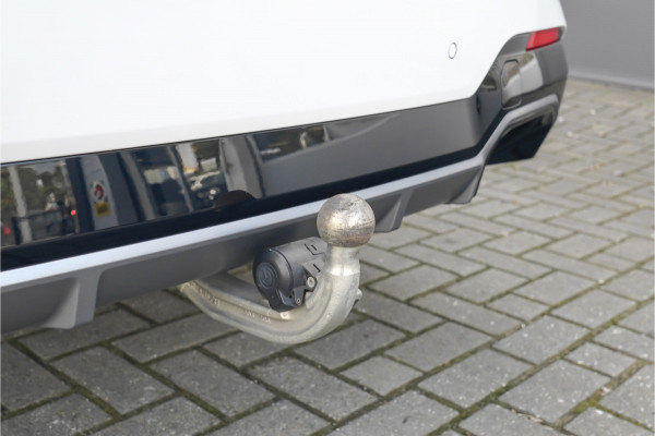 BMW iX3 Executive 80 kWh M-Sport Pano H&K Stuur & Stoelverw Trekhaak