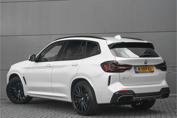BMW iX3 Executive 80 kWh M-Sport Pano H&K Stuur & Stoelverw Trekhaak
