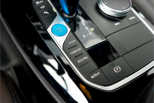 BMW iX3 Executive 80 kWh M-Sport Pano H&K Stuur & Stoelverw Trekhaak
