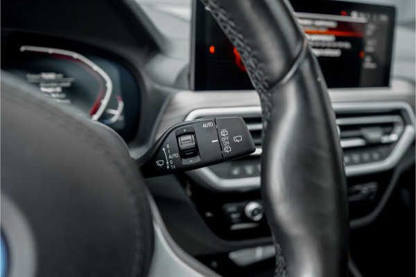 BMW iX3 Executive 80 kWh M-Sport Pano H&K Stuur & Stoelverw Trekhaak