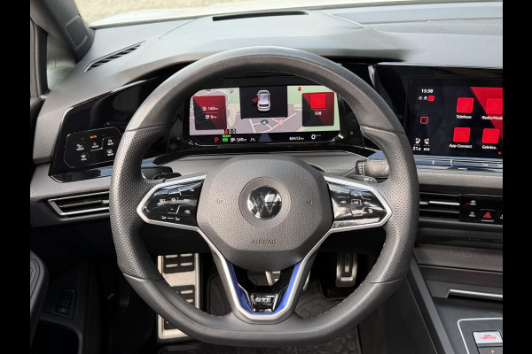 Volkswagen Golf 1.4 eHybrid GTE 18"/SOH 91%/Leder + memory/Panoramadak/IQ Light/Dynamic chassis/Stuur + stoelverwarming + ventilatie/Head-up/Standkachel/Camera/PDC v+a
