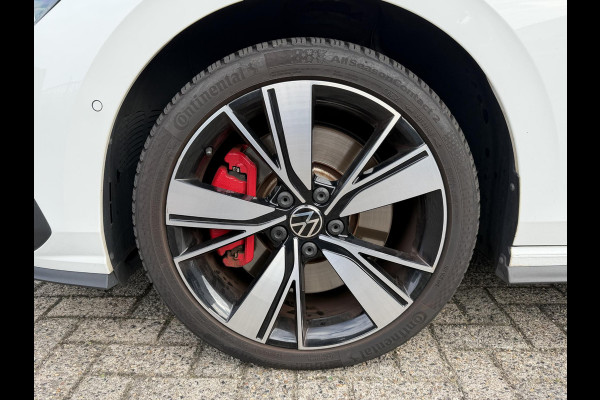 Volkswagen Golf 1.4 eHybrid GTE 18"/SOH 91%/Leder + memory/Panoramadak/IQ Light/Dynamic chassis/Stuur + stoelverwarming + ventilatie/Head-up/Standkachel/Camera/PDC v+a