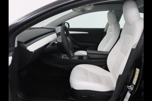 Tesla Model 3 Standard RWD Plus 60 kWh | SOH 91,8 % | Panoramadak | Lederen bekleding | Stoelverwarming | Stuurwielverwarming