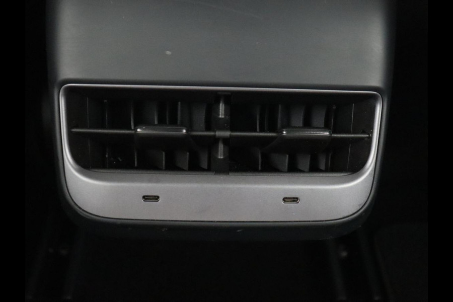 Tesla Model 3 Standard RWD Plus 60 kWh | SOH 91,8 % | Panoramadak | Lederen bekleding | Stoelverwarming | Stuurwielverwarming