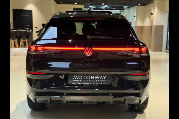 Volkswagen T-Roc 1.5 eTsi R-Line First Edition|Pano|Matrix|Keyless|H&K|HUD|360|Trekhaak|