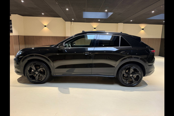 Volkswagen T-Roc 1.5 eTsi R-Line First Edition|Pano|Matrix|Keyless|H&K|HUD|360|Trekhaak|