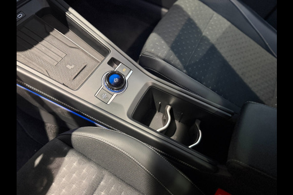 Volkswagen T-Roc 1.5 eTsi R-Line First Edition|Pano|Matrix|Keyless|H&K|HUD|360|Trekhaak|