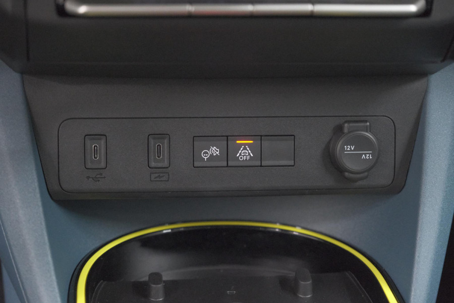 Fiat Grande Panda E La Prima 7 kW 44 kWh | 1 Fase | Camera | Navigatie | Parkeersensoren