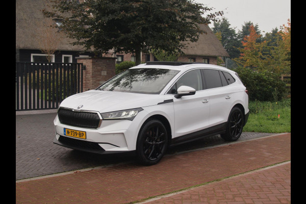 Škoda ENYAQ iV 80 | Panoramadak | Trekhaak | Camera | Sfeerverlichting | Apple Carplay | NL-Auto |