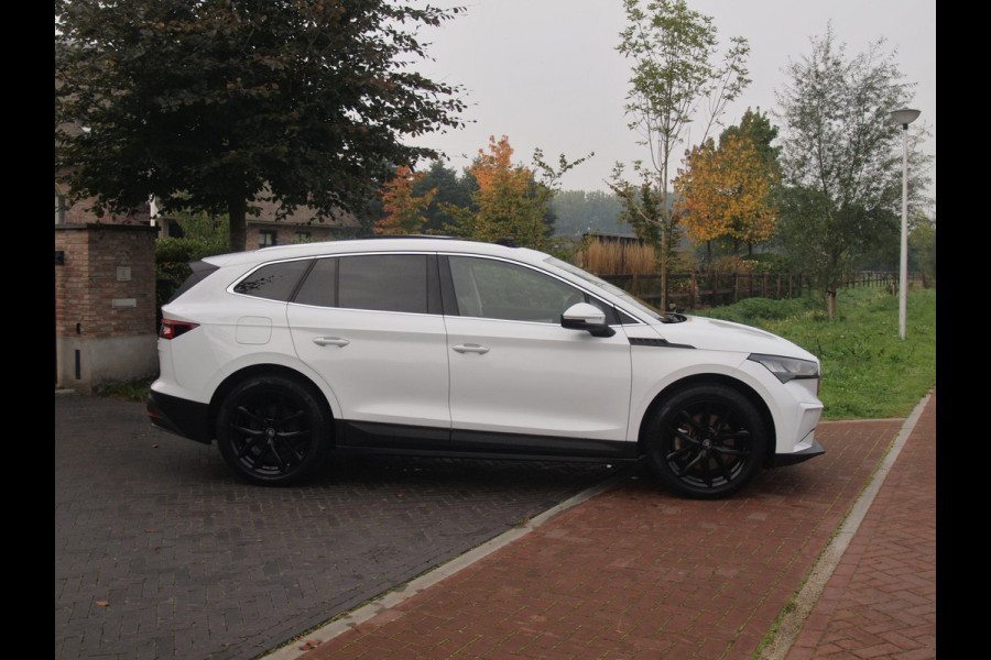 Škoda ENYAQ iV 80 | Panoramadak | Trekhaak | Camera | Sfeerverlichting | Apple Carplay | NL-Auto |