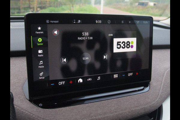 Škoda ENYAQ iV 80 | Panoramadak | Trekhaak | Camera | Sfeerverlichting | Apple Carplay | NL-Auto |