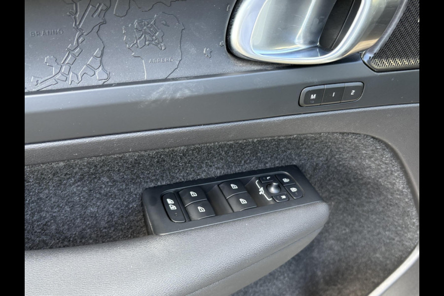 Volvo XC40 Recharge Ultimate 70 kWh SOH 95% | 360 CAMERA | STOEL STUURVERWARMING | MEM. SEAT | ELEK. STOEL | PANO | RIJKLAARPRIJS INCL. 12 MND BOVAG GARANTIE! | KEYLESS + DODEHOEK |