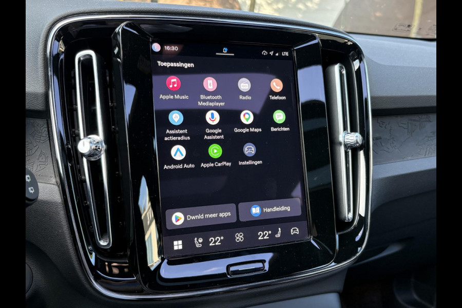 Volvo XC40 Recharge Ultimate 70 kWh SOH 95% | 360 CAMERA | STOEL STUURVERWARMING | MEM. SEAT | ELEK. STOEL | PANO | RIJKLAARPRIJS INCL. 12 MND BOVAG GARANTIE! | KEYLESS + DODEHOEK |