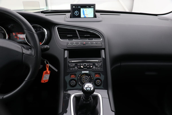Peugeot 5008 2.0 HDi 150pk Allure | 2e eigenaar | Panoramadak | Navigatie | HUD | Trekhaak | PDC v+a