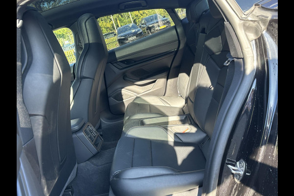 Porsche Taycan 79 kWh SOH 92% | MEM. SEAT | BOSE BOXEN | PANO | STOEL + STUURVERWARMING | ELEK. STOELEN | 21'' WIELEN | FABRIEKS GARANTIE TM 09-2027 | GEEN EXTRA KOSTEN!! RIJKLAAR GELEVERD |