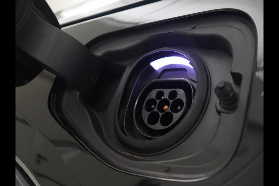 Volvo XC40 1.5 T5 Recharge Business Pro | SOH 84,5 | 360 Camera | Stoelverwarming | LED | Apple Carplay |