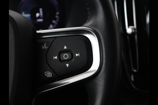 Volvo XC40 1.5 T5 Recharge Business Pro | SOH 84,5 | 360 Camera | Stoelverwarming | LED | Apple Carplay |