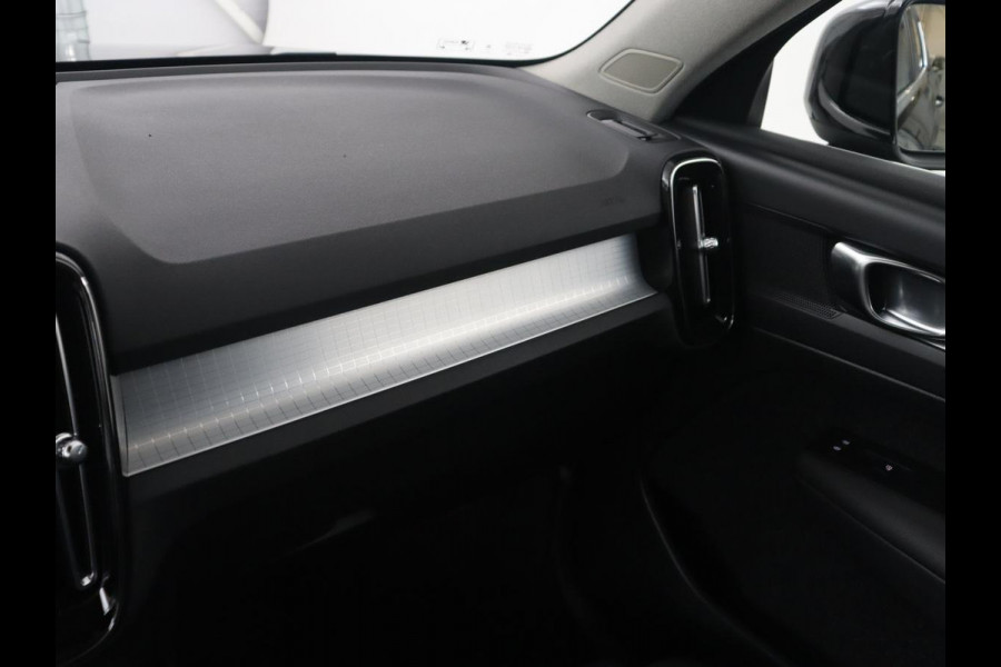 Volvo XC40 1.5 T5 Recharge Business Pro | SOH 84,5 | 360 Camera | Stoelverwarming | LED | Apple Carplay |