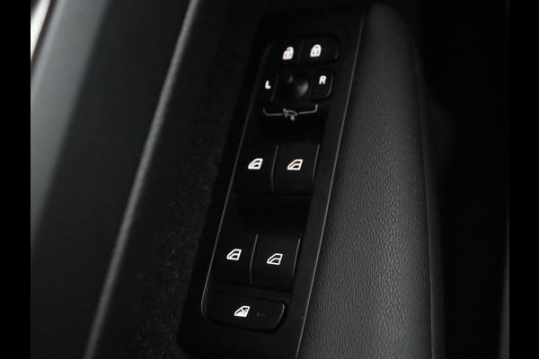 Volvo XC40 1.5 T5 Recharge Business Pro | SOH 84,5 | 360 Camera | Stoelverwarming | LED | Apple Carplay |