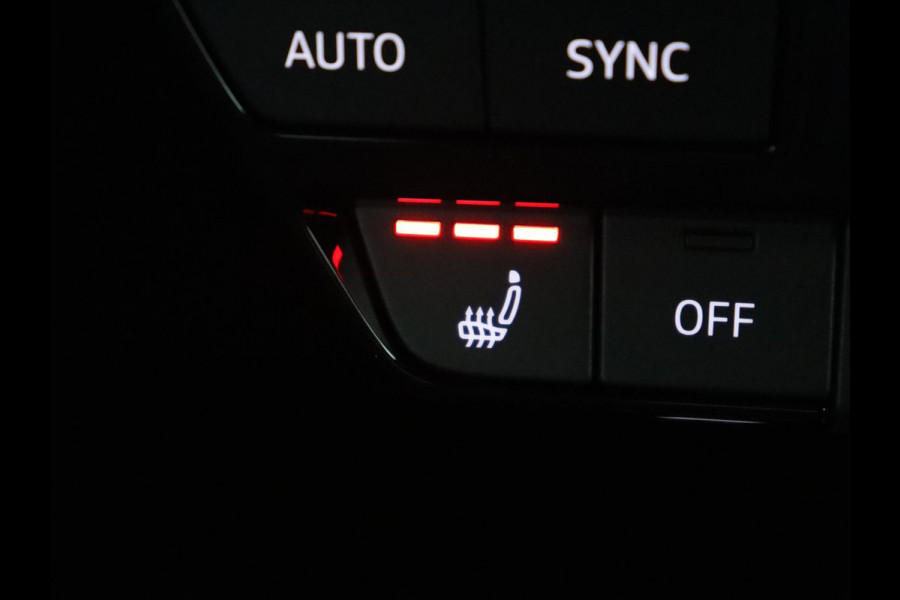 Audi Q4 e-tron 40 S edition 77 kWh | SOH 96% | Camera | Stoelverwarming | Keyless Entry | Apple Carplay | LED | S-Line |