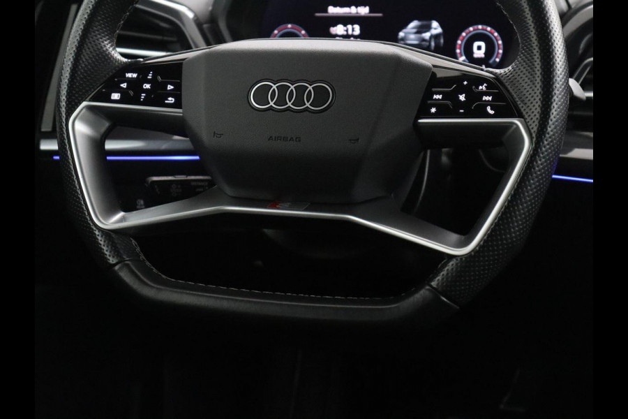 Audi Q4 e-tron 40 S edition 77 kWh | SOH 96% | Camera | Stoelverwarming | Keyless Entry | Apple Carplay | LED | S-Line |