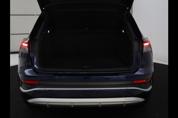 Audi Q4 e-tron 40 S edition 77 kWh | SOH 96% | Camera | Stoelverwarming | Keyless Entry | Apple Carplay | LED | S-Line |