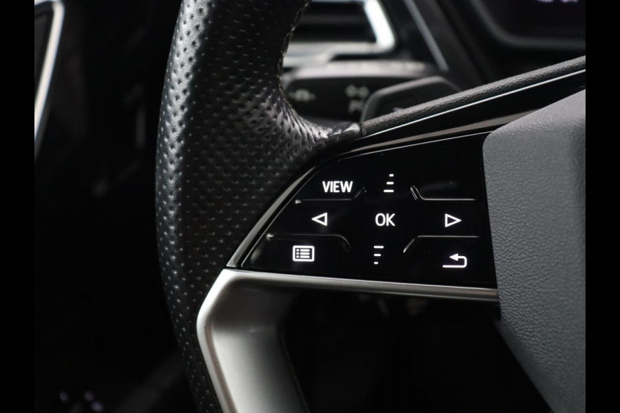 Audi Q4 e-tron 40 S edition 77 kWh | SOH 96% | Camera | Stoelverwarming | Keyless Entry | Apple Carplay | LED | S-Line |
