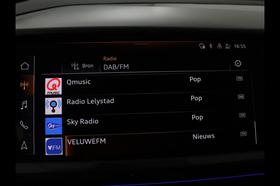 Audi Q4 e-tron 40 S edition 77 kWh | SOH 96% | Camera | Stoelverwarming | Keyless Entry | Apple Carplay | LED | S-Line |