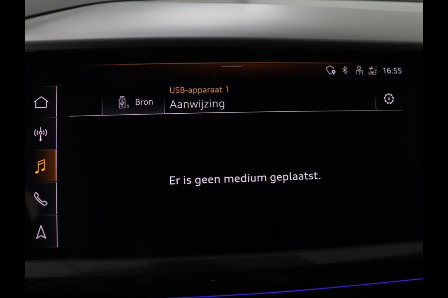Audi Q4 e-tron 40 S edition 77 kWh | SOH 96% | Camera | Stoelverwarming | Keyless Entry | Apple Carplay | LED | S-Line |