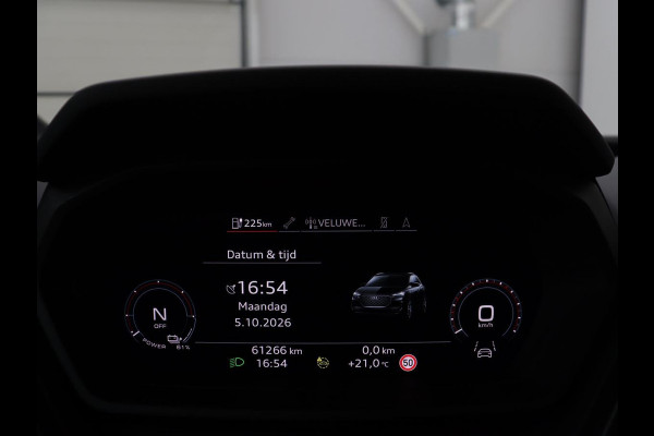 Audi Q4 e-tron 40 S edition 77 kWh | SOH 96% | Camera | Stoelverwarming | Keyless Entry | Apple Carplay | LED | S-Line |