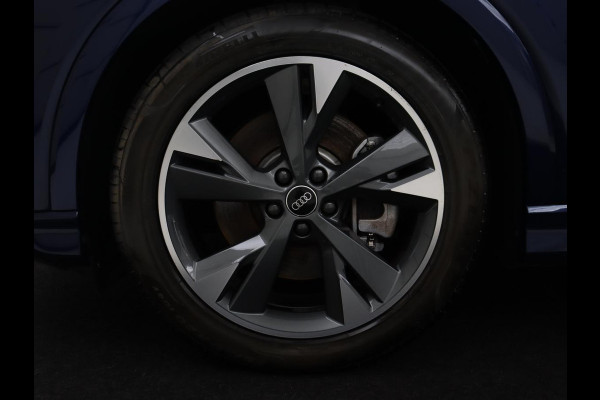 Audi Q4 e-tron 40 S edition 77 kWh | SOH 96% | Camera | Stoelverwarming | Keyless Entry | Apple Carplay | LED | S-Line |