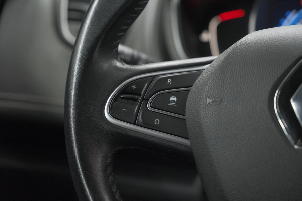 Renault Scénic 1.3 TCe 140 EDC Intens | Trekhaak | Camera | Head-Up Display | Dodehoekdetectie