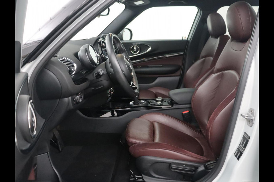 MINI Clubman 1.5 Cooper Business Edition Pano.Dak | Automaat | Apple Carplay | LED | Navigatie | Stoelverwarming |